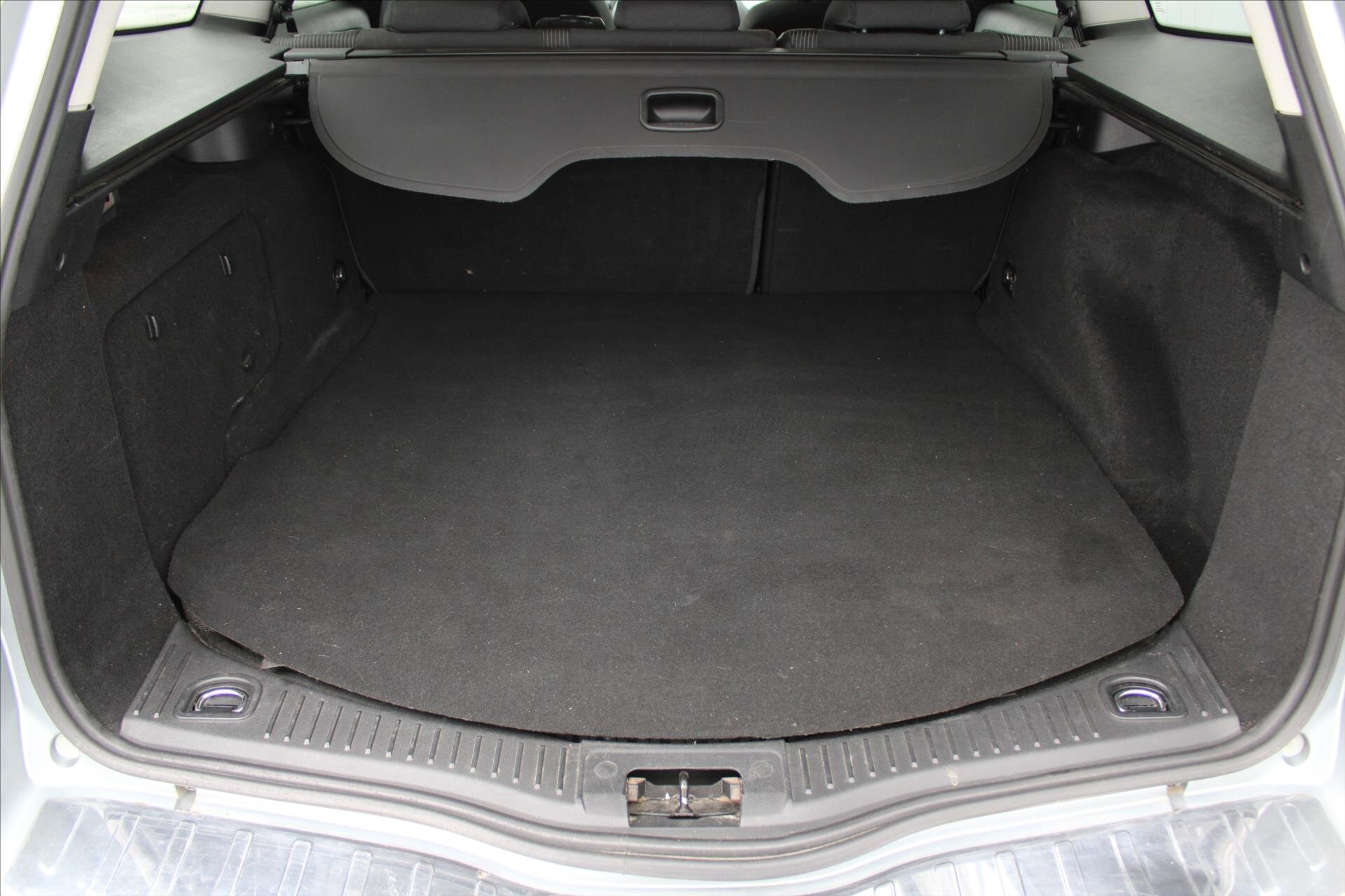 Ford Mondeo Kombi 2,0 l 120 kw