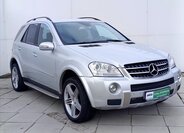 Mercedes-Benz Třídy M SUV / Terénní 3,0 l 165 kw