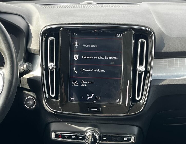 Volvo XC40 SUV / Terénní 1,5 l 120 kw