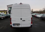 Mercedes-Benz Sprinter 8