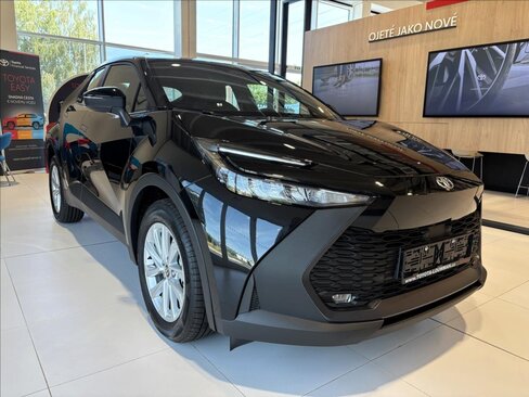 Toyota C-HR SUV 1,8 l 103 kw