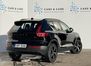 Volvo XC40 SUV / Terénní 2,0 l 145 kw