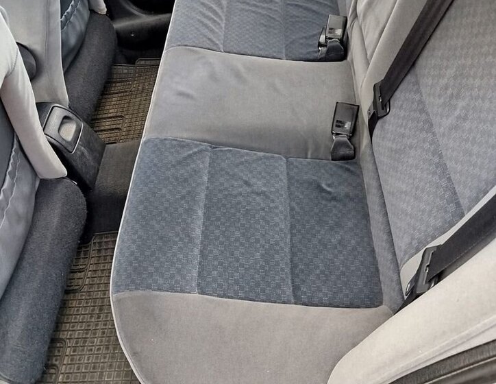 Peugeot 406 Sedan / Limuzína 2,0 l 80 kw