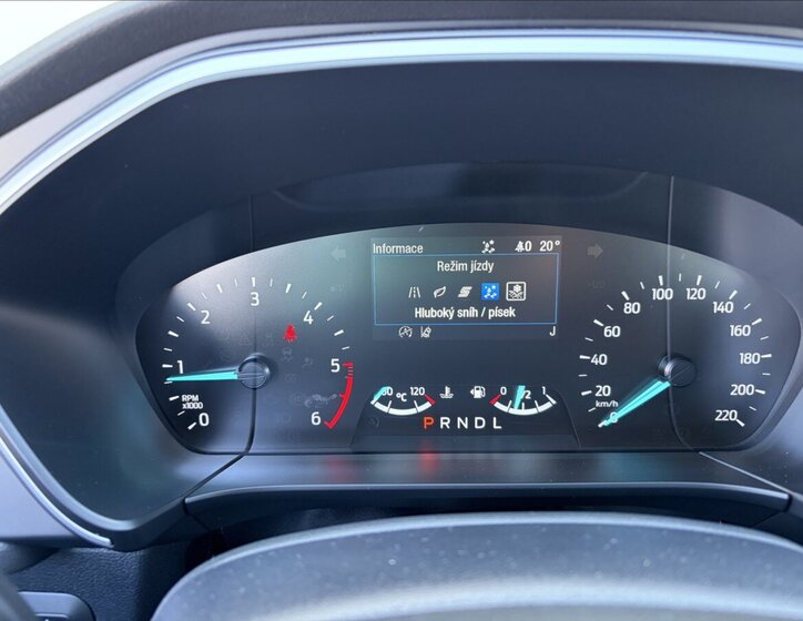 Ford Kuga Kombi 2,0 l 140 kw