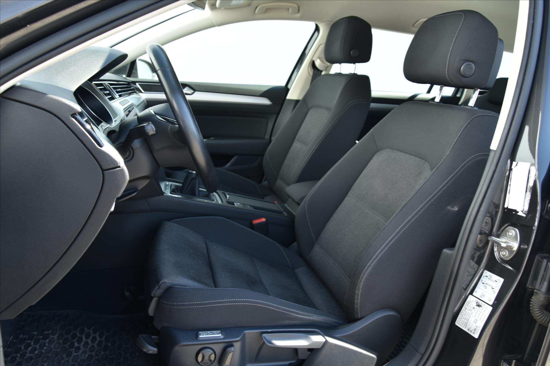 Volkswagen Passat Kombi 1,6 l 88 kw