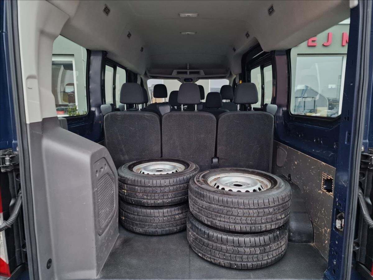 Ford Transit Kombi 2,0 l 96 kw