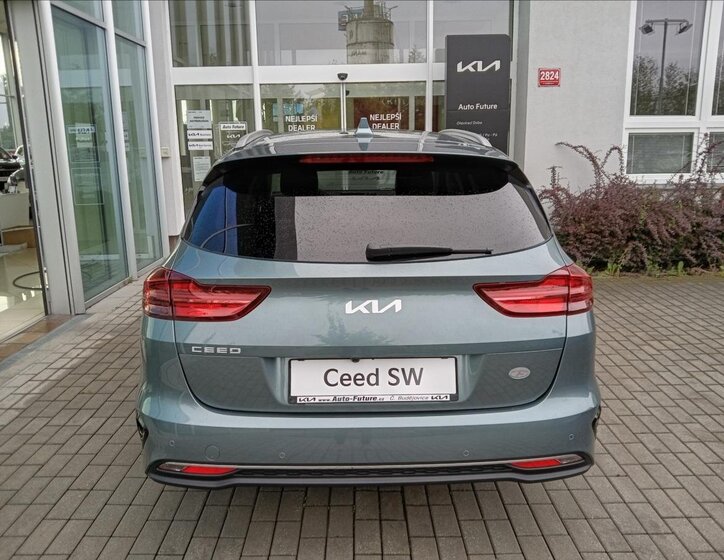 KIA Ceed 4