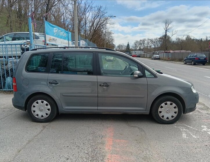 Volkswagen Touran MPV 1,9 l 66 kw