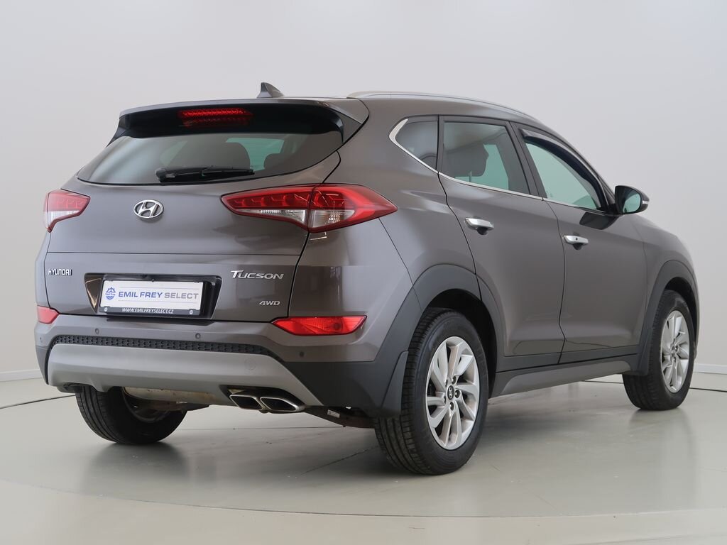 Hyundai Tucson SUV 2,0 l 100 kw