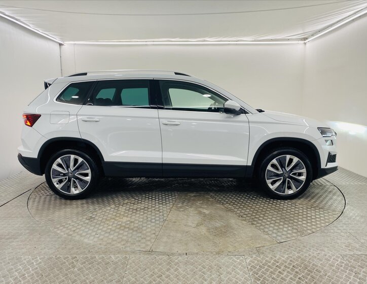 Škoda Karoq SUV / Terénní 1,5 l 110 kw