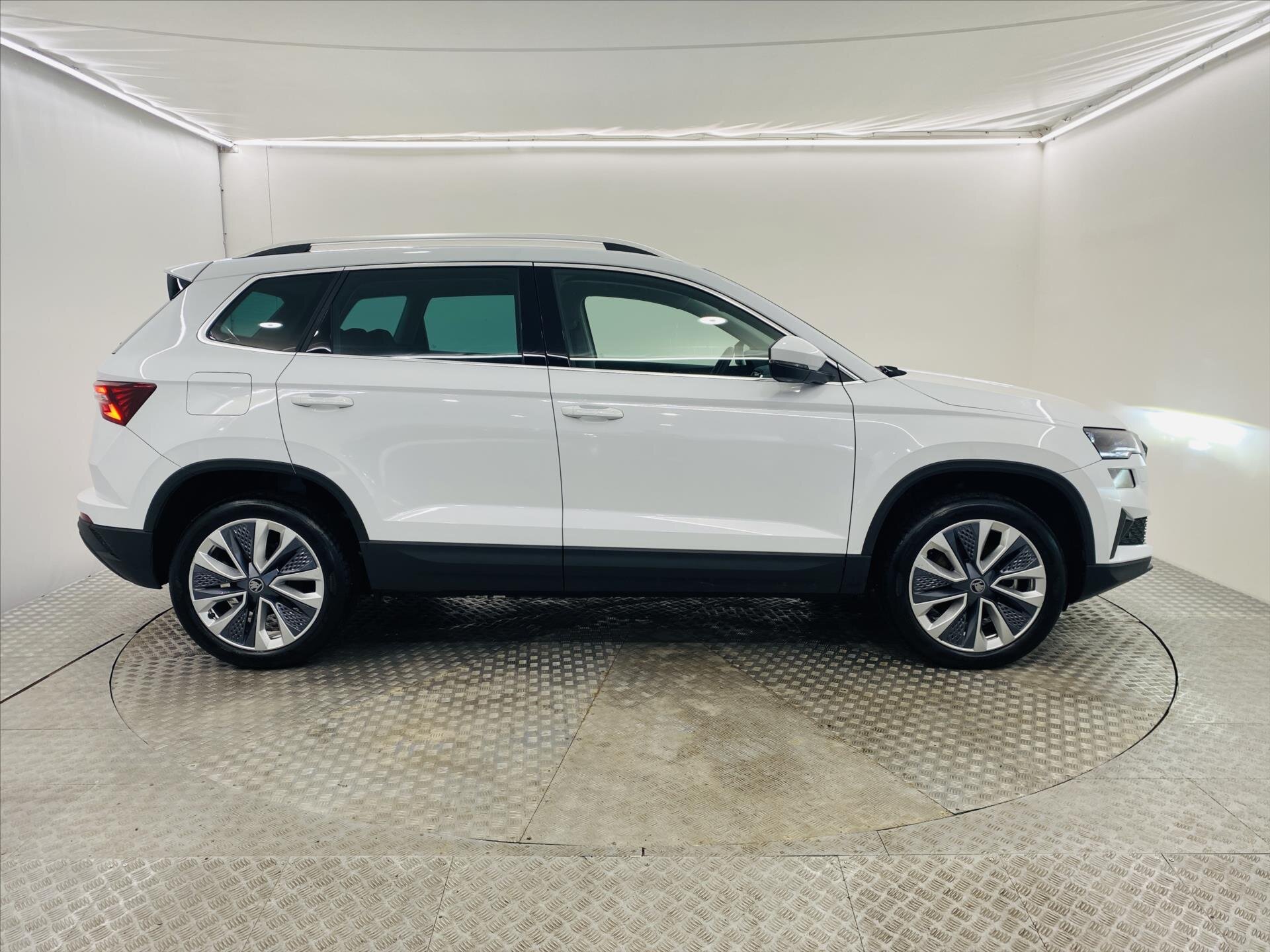 Škoda Karoq SUV / Terénní 1,5 l 110 kw