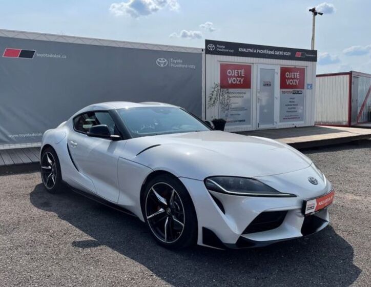Toyota Supra 2