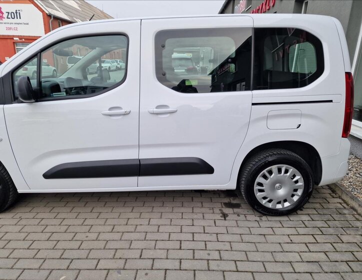 Opel Combo MPV 1,5 l 75 kw