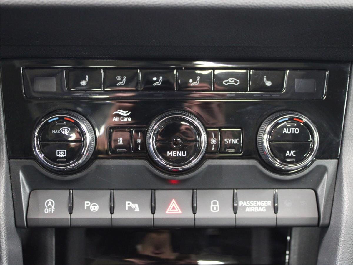 Škoda Karoq SUV / Terénní 2,0 l 110 kw