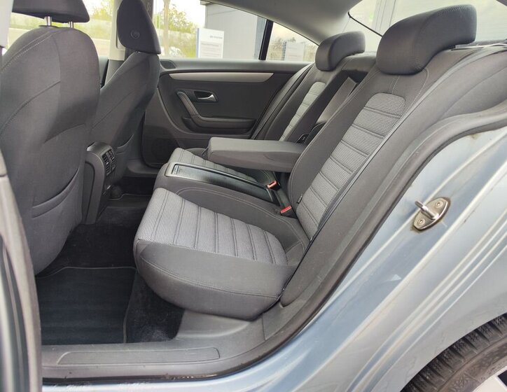 Volkswagen Passat CC Sedan / Limuzína 2,0 l 103 kw