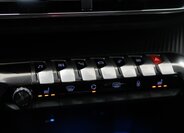 Peugeot 5008 MPV 1,5 l 96 kw