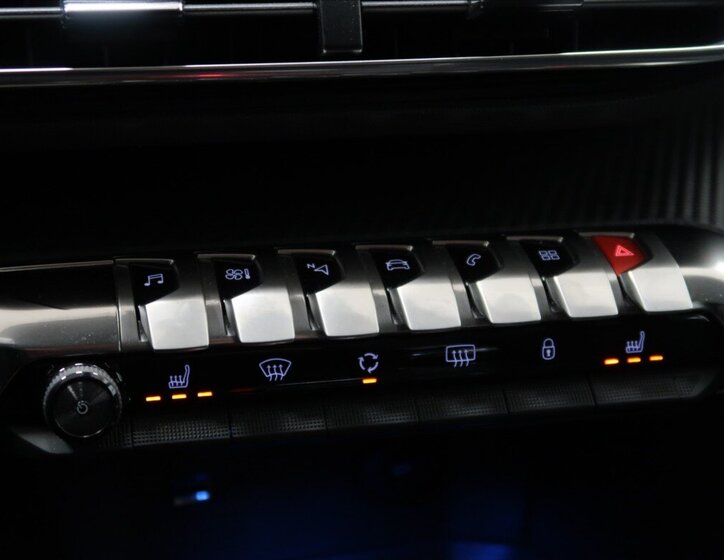 Peugeot 5008 MPV 1,5 l 96 kw