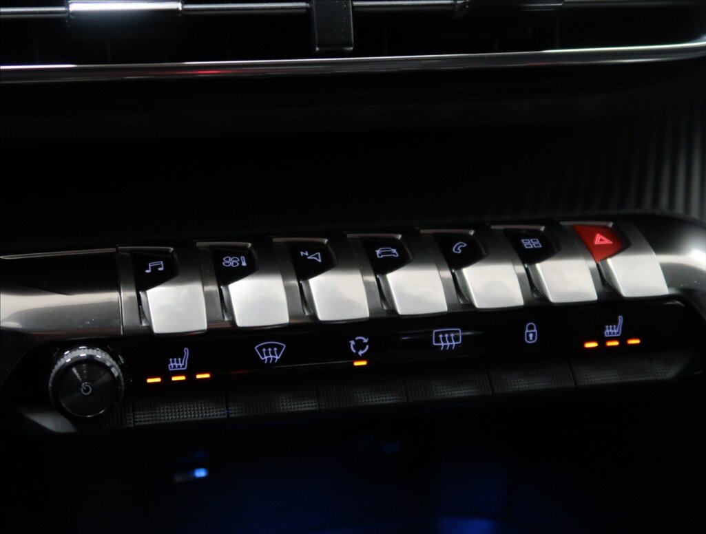 Peugeot 5008 MPV 1,5 l 96 kw