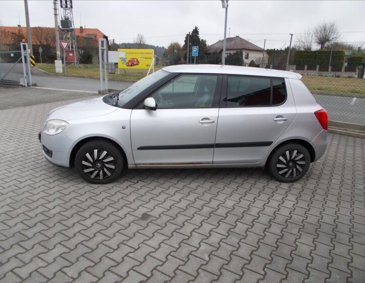 Škoda Fabia Hatchback 1,2 l 51 kw