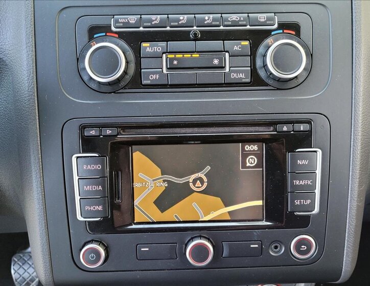 Volkswagen Touran 32