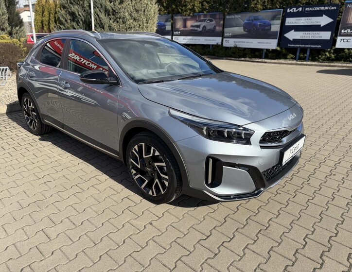 KIA XCeed CUV / Crossover 1,6 l 132 kw