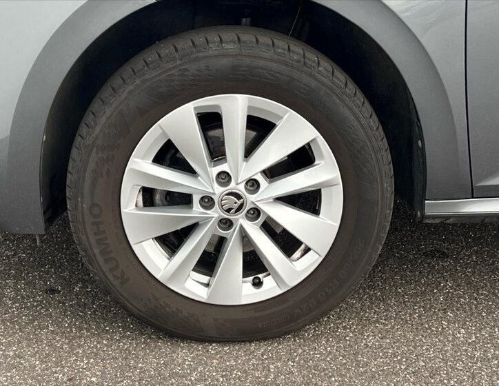 Škoda Kamiq Hatchback 999,0 81 kw