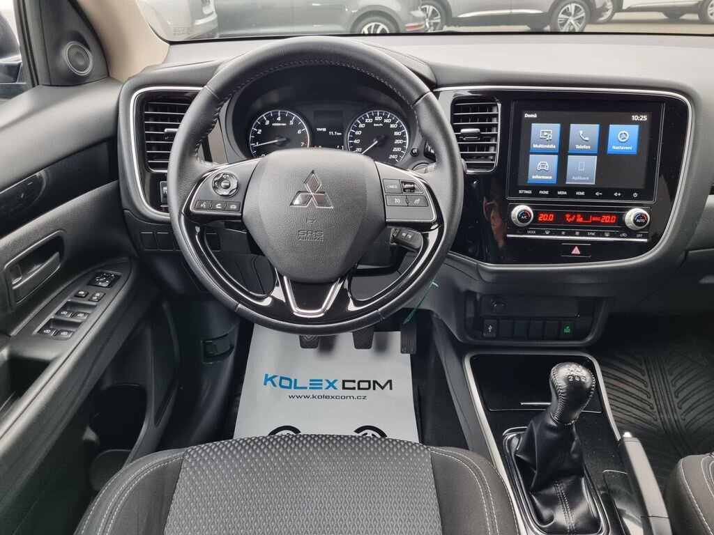 Mitsubishi Outlander SUV 2,0 l 110 kw