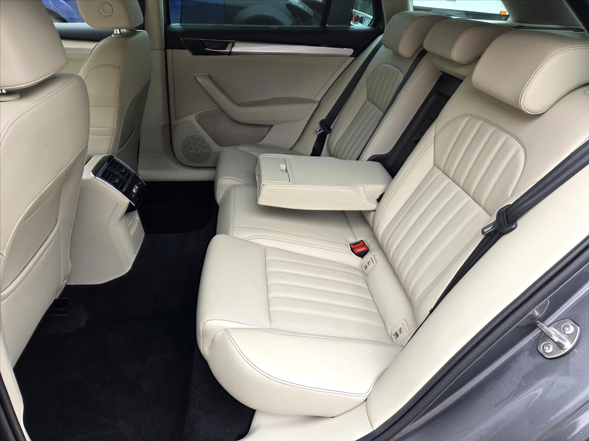 Škoda Superb Kombi 2,0 l 147 kw