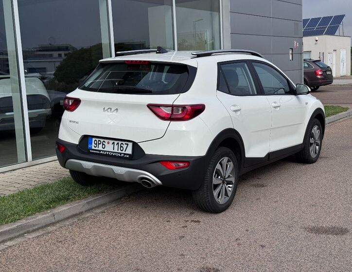 KIA Stonic 6