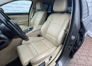 BMW Řada 5 Kombi 3,0 l 180 kw