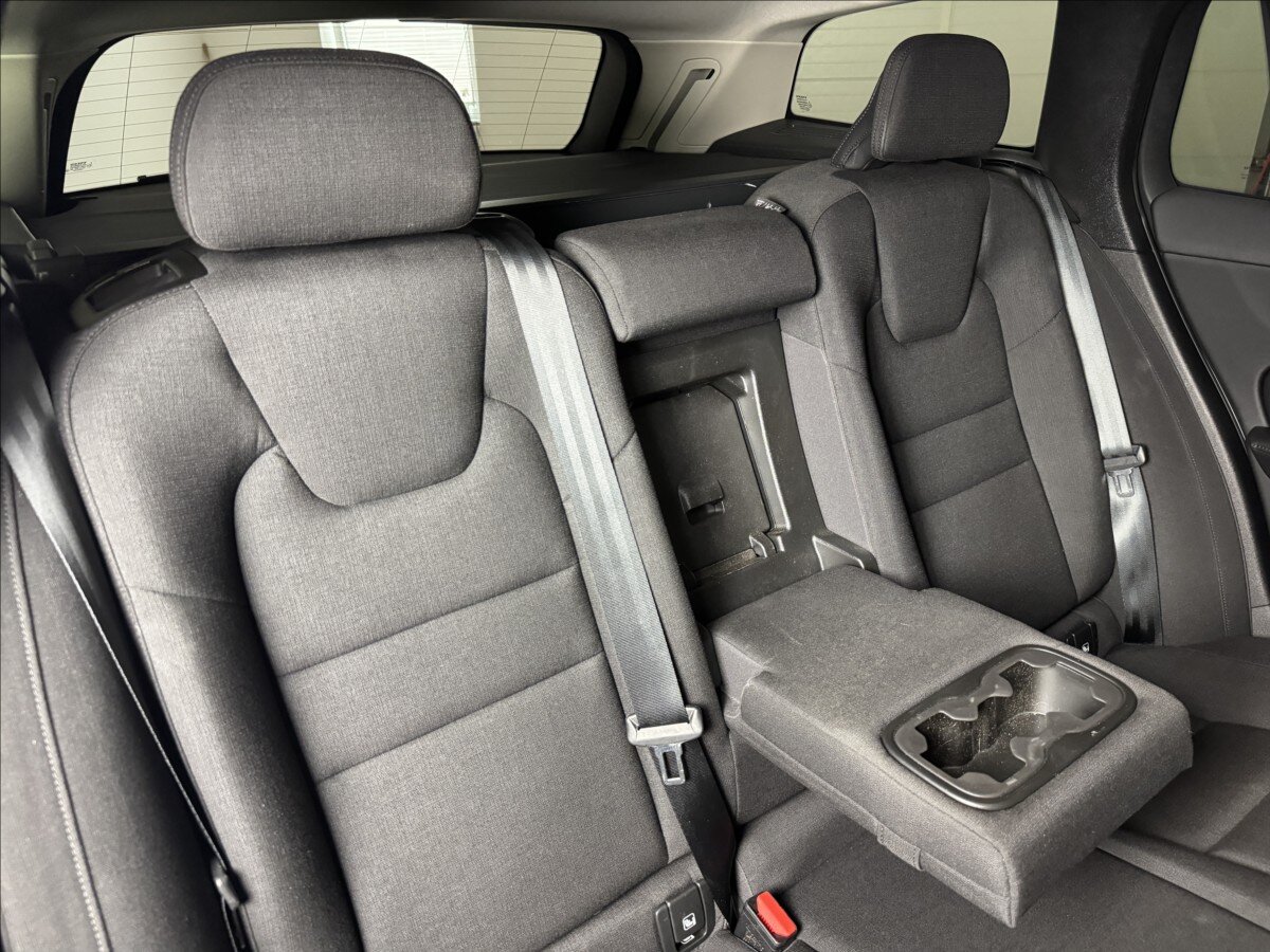 Volvo V60 Kombi 2,0 l 145 kw