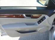 Mercedes-Benz Třídy C Kombi 2,1 l 100 kw