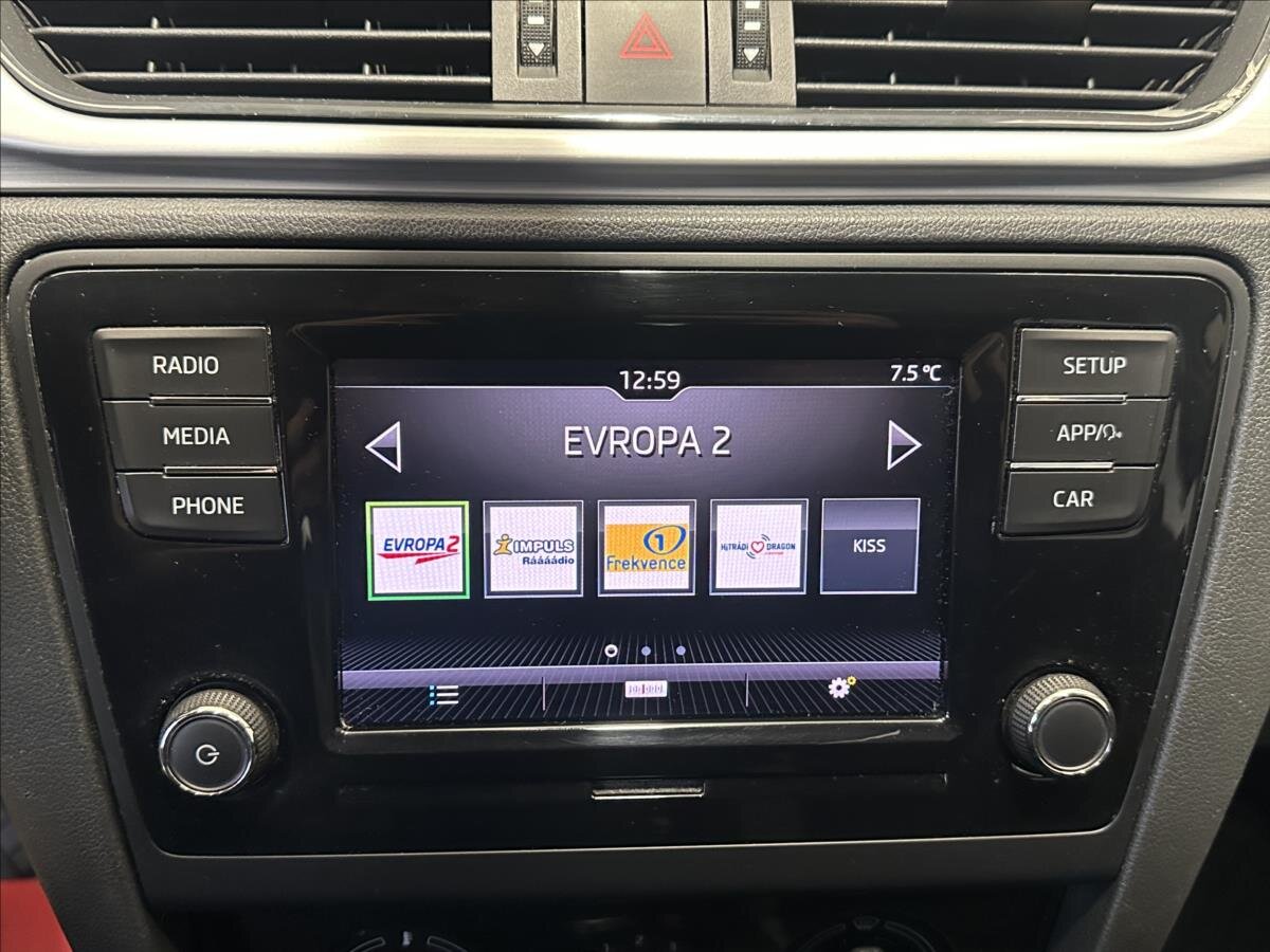 Škoda Rapid Hatchback 999,0 81 kw