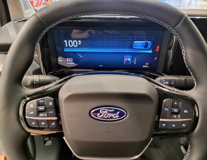 Ford Transit Courier 25