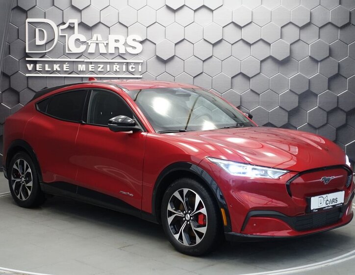 Ford Mustang Mach-E SUV 0,0 198 kw