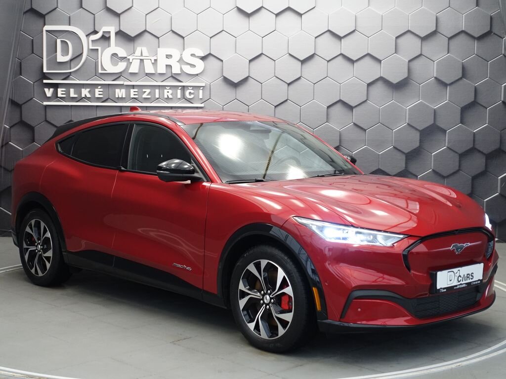 Ford Mustang Mach-E SUV 0,0 198 kw