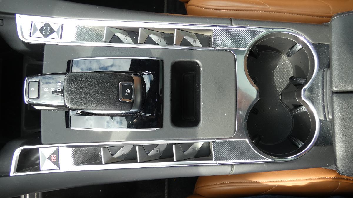 DS Automobiles DS7 Crossback