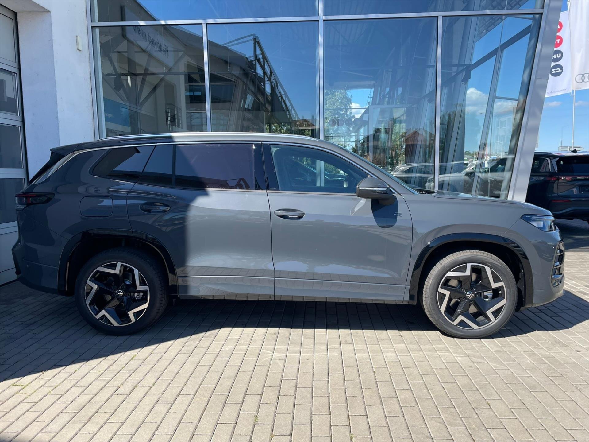 Volkswagen Tayron SUV / Terénní 1,5 l 150 kw