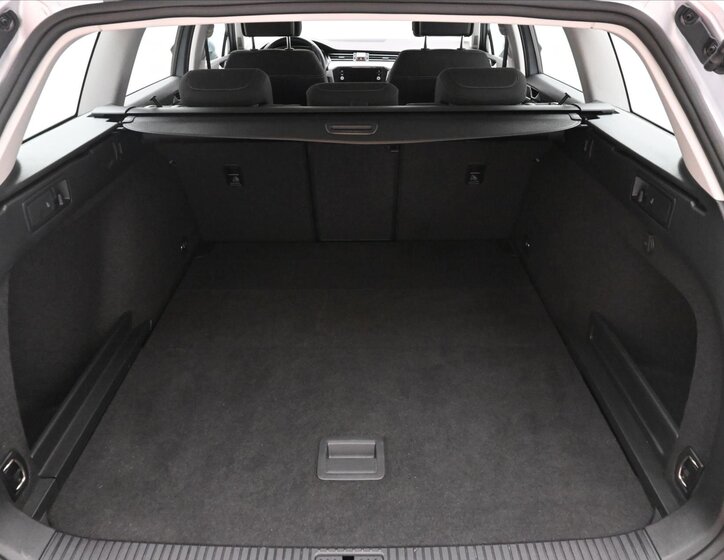 Volkswagen Passat Kombi 2,0 l 110 kw