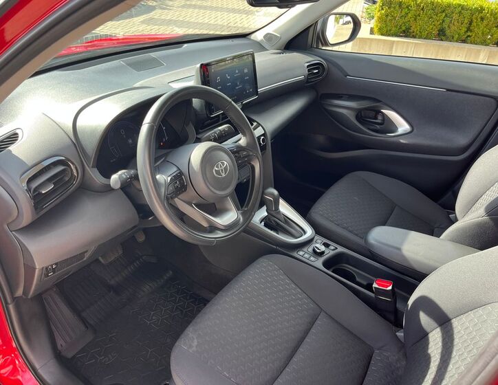 Toyota Yaris Cross 14