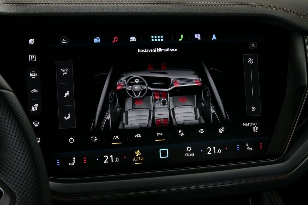 Volkswagen Touareg SUV / Terénní 3,0 l 210 kw