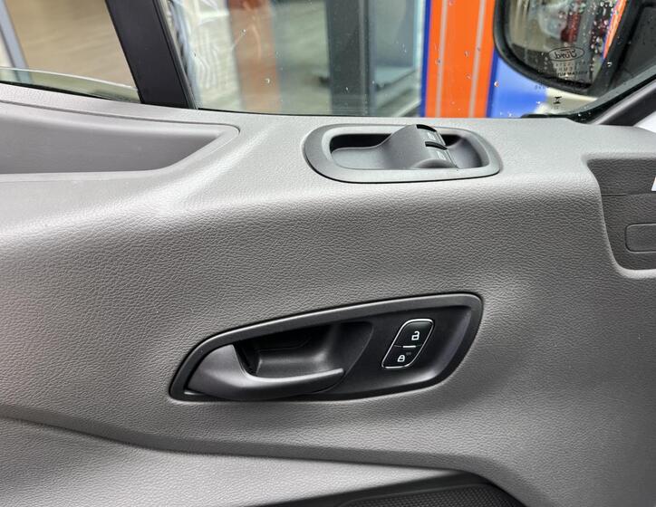 Ford Transit 10