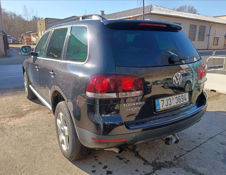 Volkswagen Touareg 8