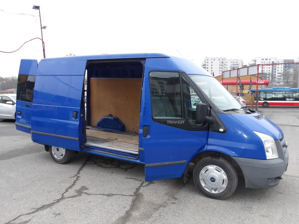 Ford Transit Skříň 2,2 l 63 kw