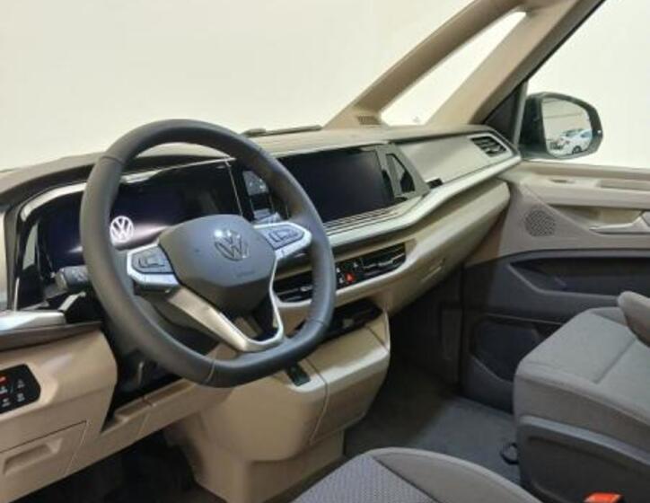 Volkswagen Multivan 9