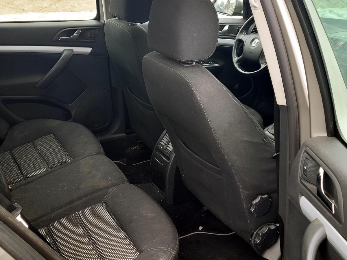 Škoda Octavia Kombi 2,0 l 103 kw