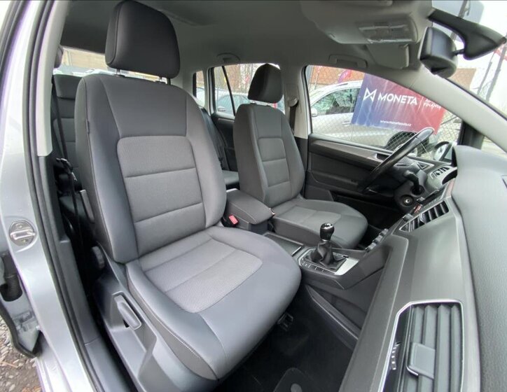 Volkswagen Golf Sportsvan MPV 1,6 l 81 kw