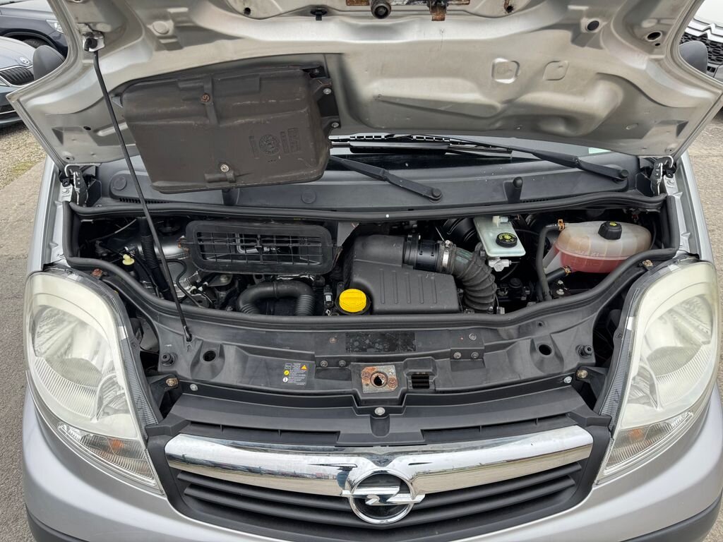 Opel Vivaro VAN / Minibus 2,0 l 84 kw
