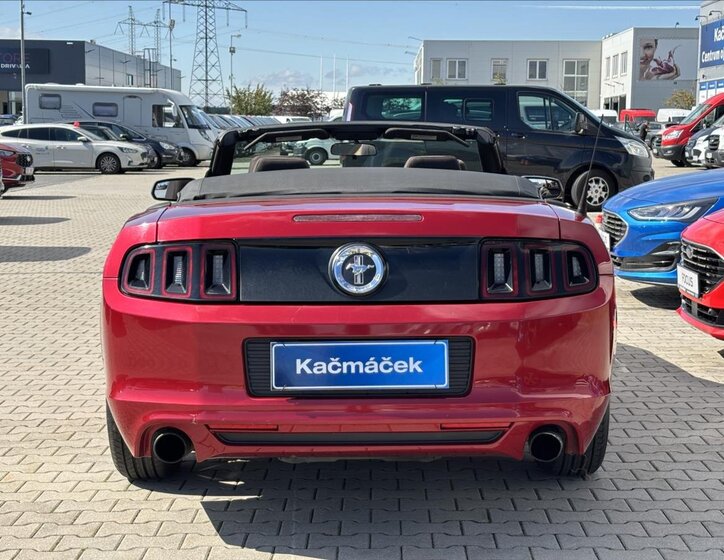Ford Mustang Kabriolet 3,7 l 227 kw