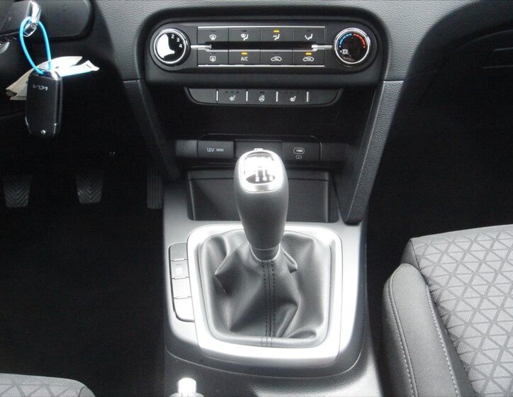 KIA Ceed Hatchback 1,5 l 103 kw